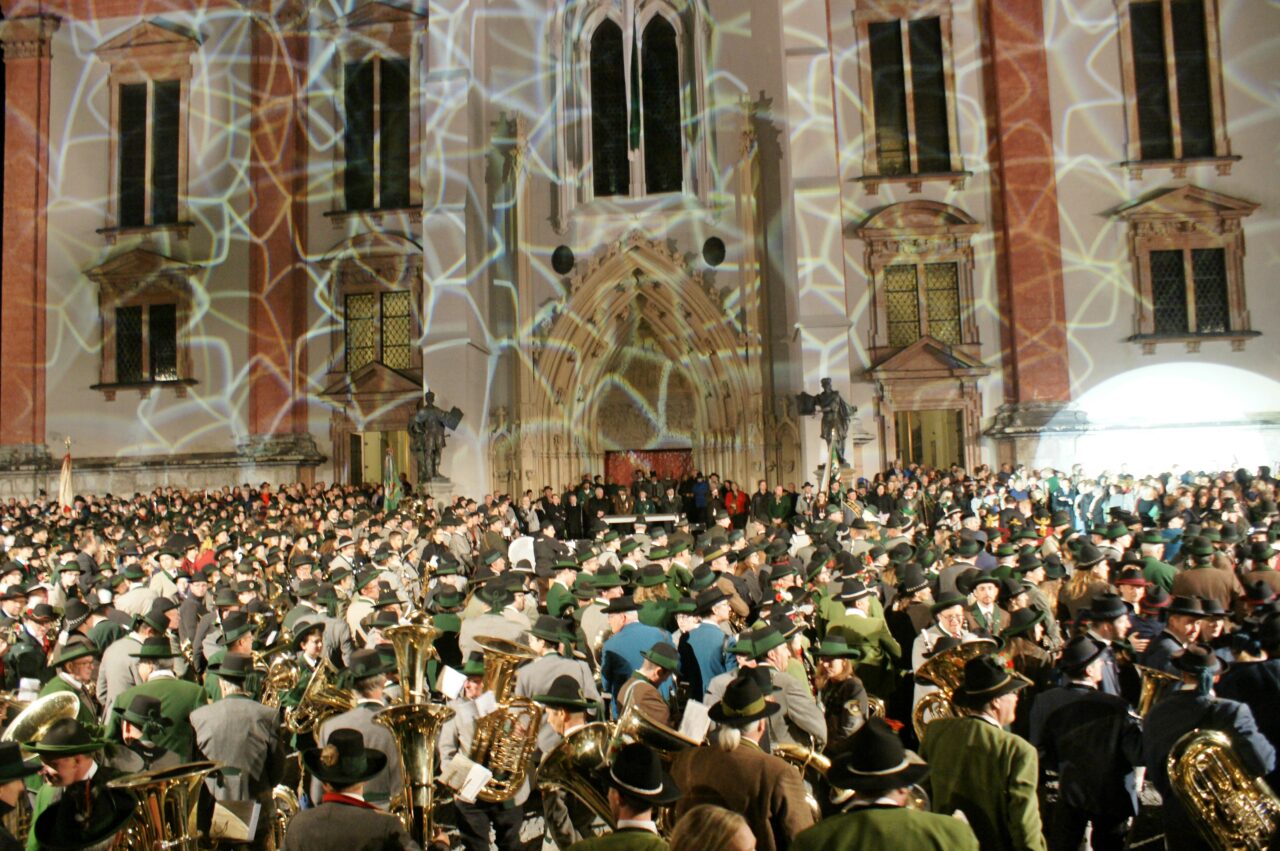 … aus allen Himmelsrichtungen