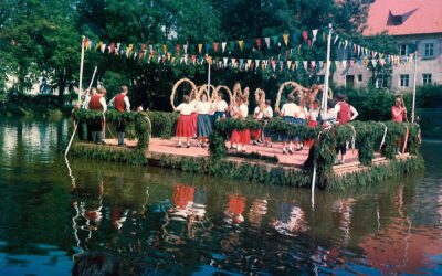 Wie Lohengrin auf einem Schwan übers Wasser gleiten