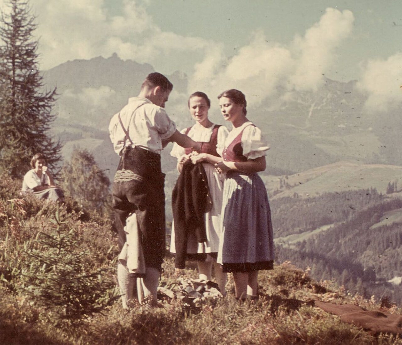 Heiteres und Ernstes zu Bergen, Trends und Volksmusik in Salzburg