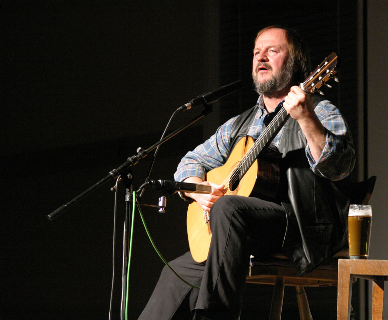 Fredl Fesl (1947–2024)