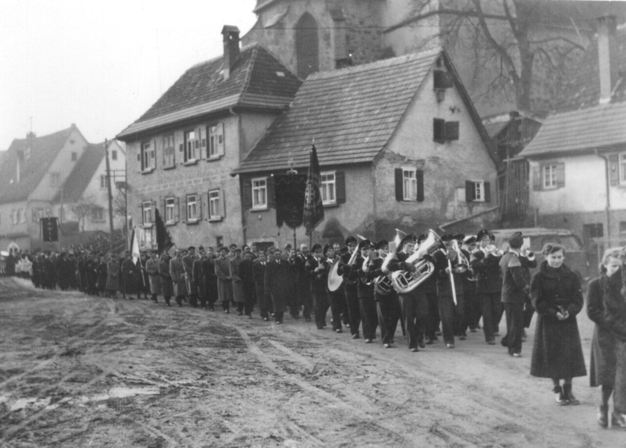 Der Trauer den Marsch blasen