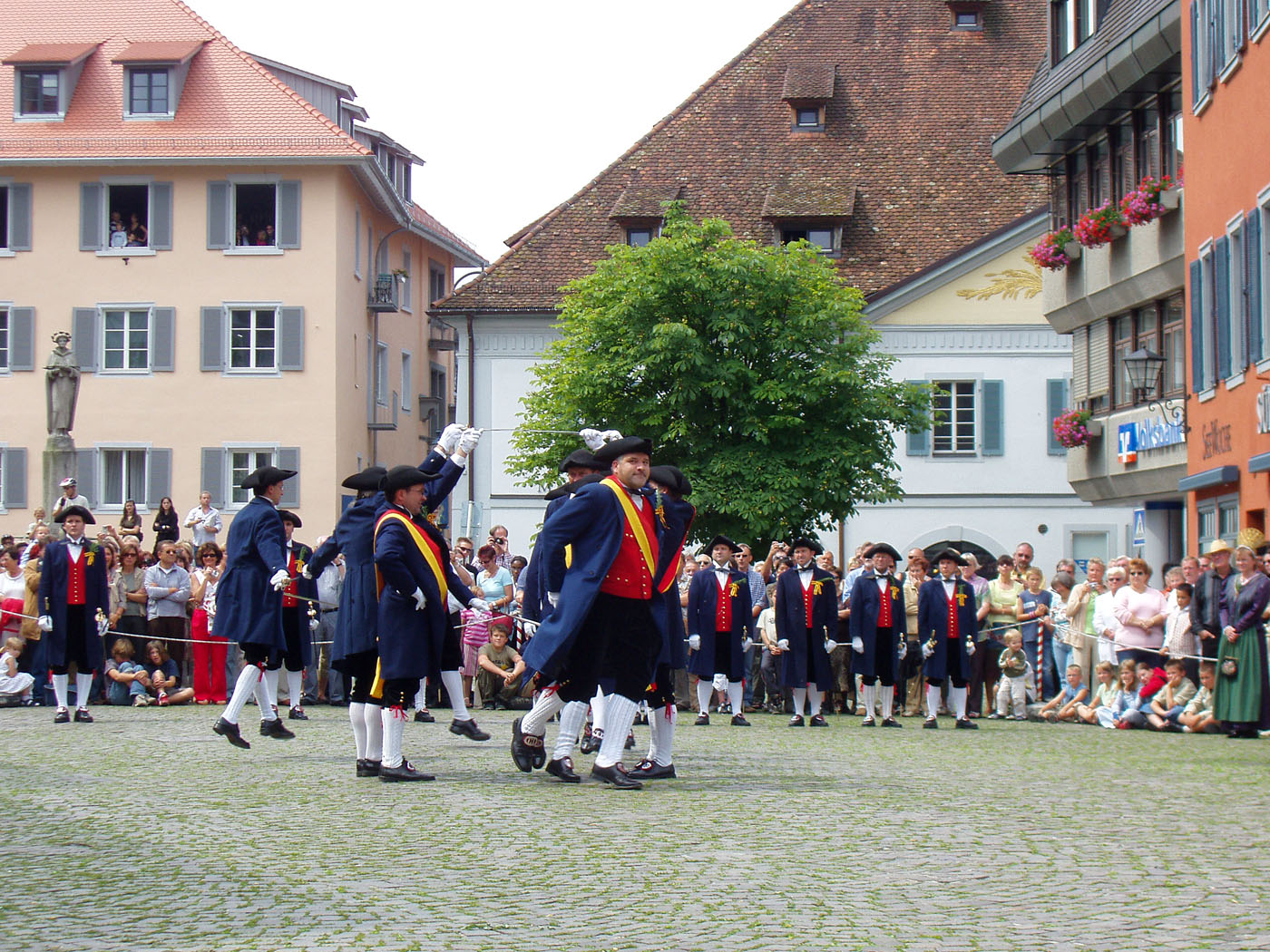 Einer der ältesten Schwerttänze in Deutschland: Der Überlinger Schwertletanz