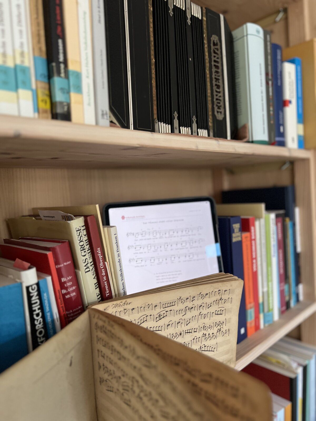 »Wem gehört Volksmusik?«