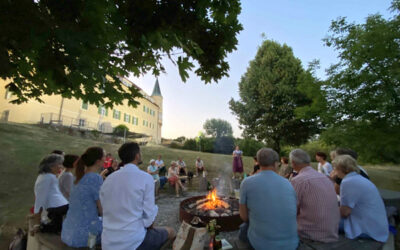 Sonnwendjodeln am Lagerfeuer